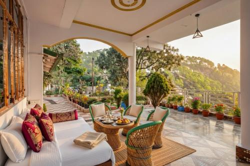 Sleeps 6