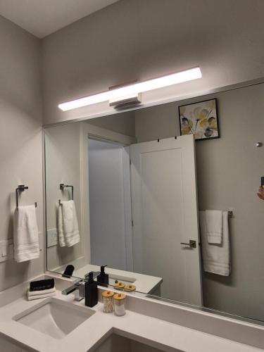 Cozy Private Suite near YVR Airport in Vancouver, Canada