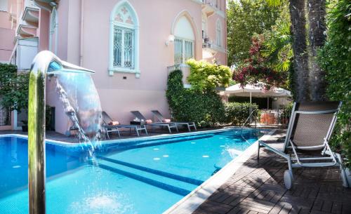 Hotel Milton Rimini - Tap to explore photos