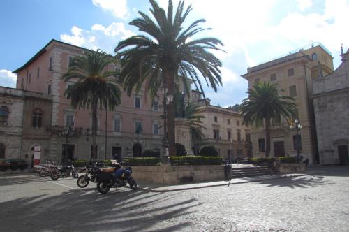 Dietro Piazza