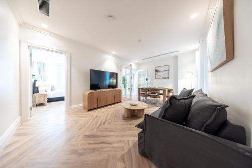 Stay At Ivanhoe Apartments Manly Beach - image 10