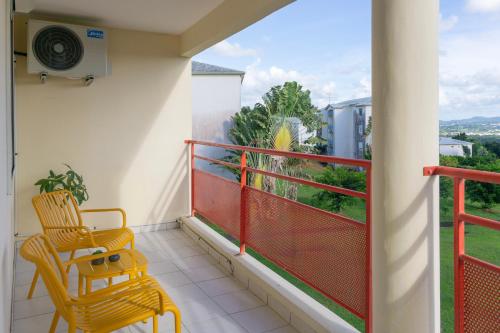 parveke/terassi, Appartement JEM - Vue mer in Le Lamentin