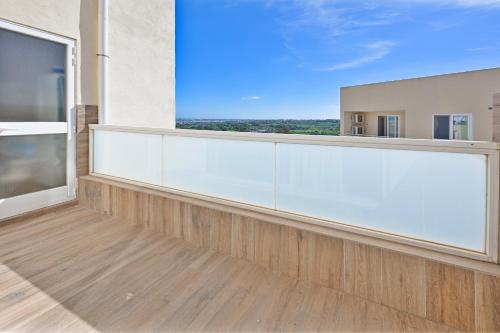 陽台/露台, XC4 - PENTHOUSE, 3 bedroom, Modern, Designer - Attard in 阿塔德