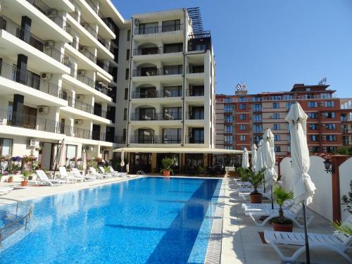 Cantilena Complex, 