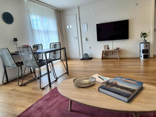2-Zimmerwohnung 55m2, nahe Zürich (2-Zimmerwohnung 55m2, nahe Zurich) in Herrliberg