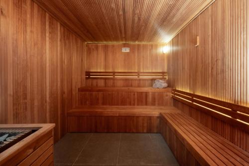 Sauna, Leonardo Plaza City Tower Tel Aviv in Tel Aviv