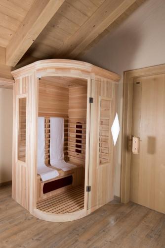 Junior Suite with Sauna image 7