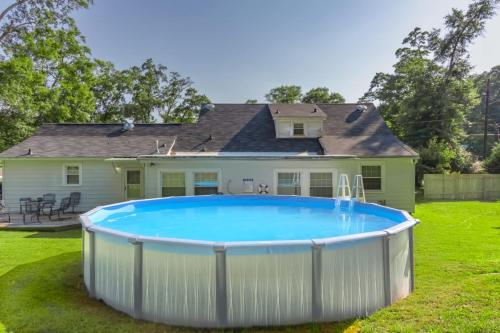 Large BnB - The White House & Cottage in Columbus, USA