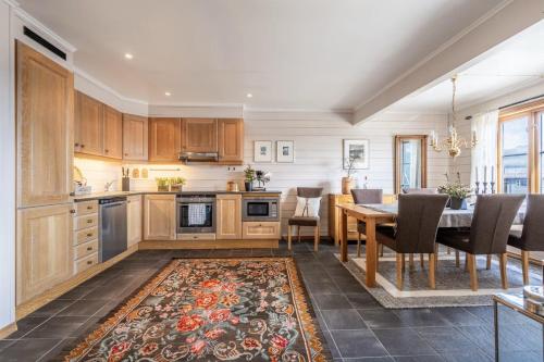 Cocina, Large ski apartment in Skardsnuten, Ski-Inn-Ski-Out in Hemsedal