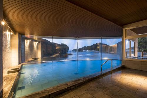 Hot spring bath, Ooedo Onsen Monogatari Premium Toba Saichoraku&nbsp; in Toba