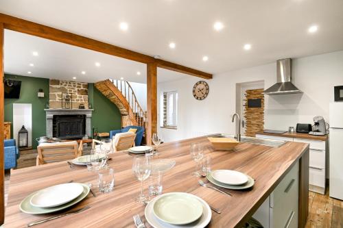 virtuve, Le Lotus - 1000 m² de jardin in Ménil-Hermei