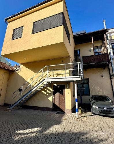 Palac Anežka E1