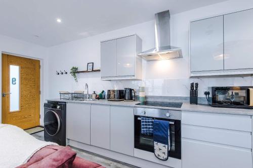 設施, Centrally Located Formby Flat by 53 Degrees Property, Perfect for Work & Leisure in 福姆比
