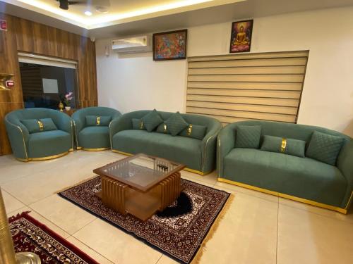 PANCHAVADY RESIDENCy in Kodungallur