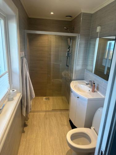 Large, spacious single-family home with good views in Olsvik