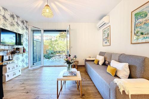 Antibes Private Garden & Pool Beach 2 km in Camp Long