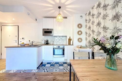 Kitchen, Antibes Private Garden & Pool Beach 2 km in Camp Long