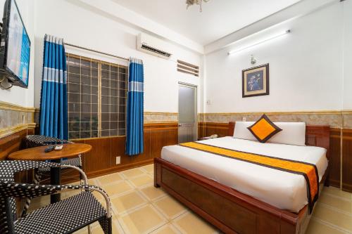 room detail thumbnail 0