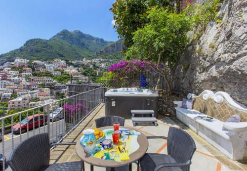 Hotiday Positano Volte Alte - image 4