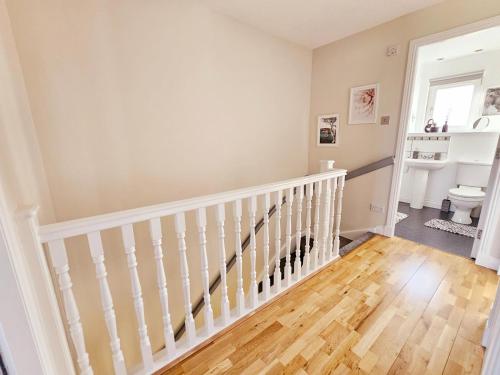 Modern 5 Bedroom Townhouse with Free Parking, Glasgow (foto 4)