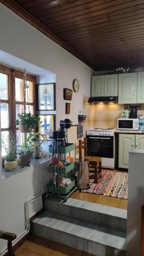 Bee Hive's Country House in Kypseli