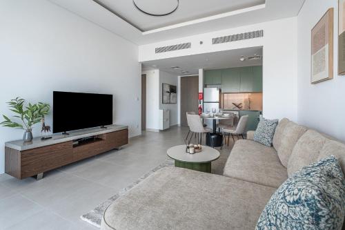 Modern 1BDR Apartment in Citywalk - image 6