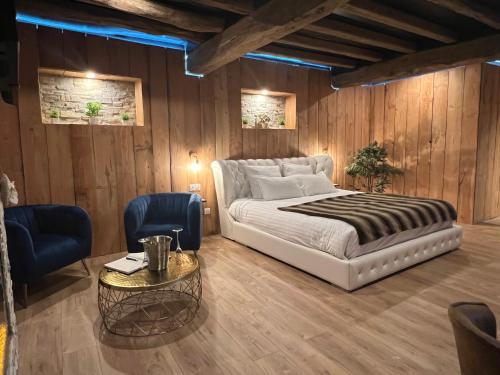 Maison romantique avec jacuzzi privatif in Mittainville