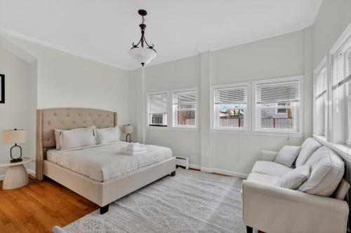 Cozy&Spacious 7Br home in Malden w free Parking in 馬爾登