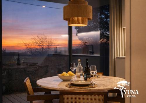 Yuna - Ultimate Surf Lodge in Vila Nova De Anha