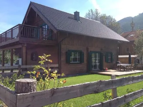 Wooden Chalet Loui - Apartment in Leogang, Österreich