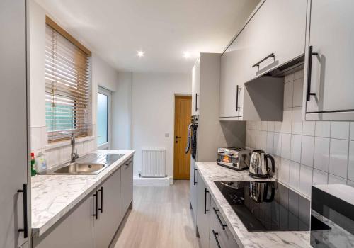 Newly Refurbished 3 Bedroom House in Gainsborough – khách sạn tại Beckingham