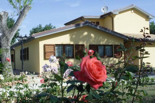 . Country House La Madonnina