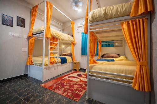 Rayzen Stays & Backpackers Hostel in Poonamallee