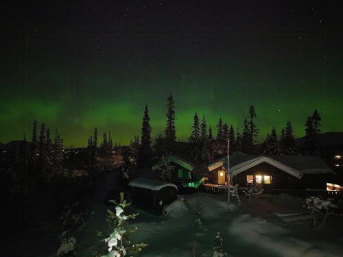 Mountain Cabin With Stunning Views, Sauna & Lake
