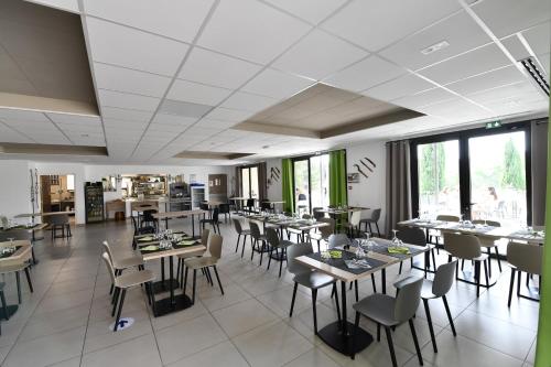 Restorāns, Hotel du cros d'Auzon in Saint-Maurice-d'Ardeche