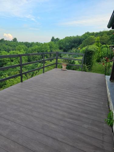 Obiteljska kuća za odmor (Obiteljska kuca za odmor) in 哈爾斯新納