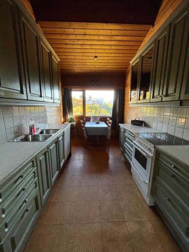 廚房, Private room - 7 in a luxury villa CHALET STYLE in 西阿克爾