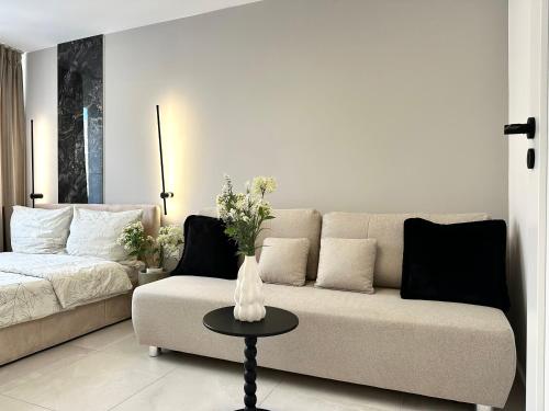 ŁACIARSKA 59 Apt 3 - 200m Main Square - Self Check-In 20h - Balcony, Breslau (Foto 10)