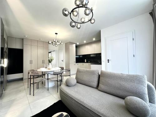 ŁACIARSKA 59 Apt 3 - 200m Main Square - Self Check-In 20h - Balcony, Breslau (Foto 8)