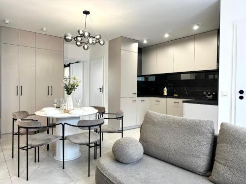 ŁACIARSKA 59 Apt 3 - 200m Main Square - Self Check-In 20h - Balcony, Breslau (Foto 7)