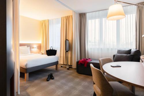 room detail thumbnail 0