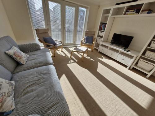 Broadstairs Hideaway W Parking and Mins to Beach – khách sạn tại Bradstowe