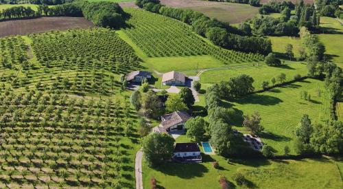 Domaine de Chaupre in Sainte-Sabine-Born