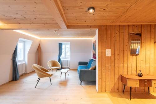 Modernized Historic Posthouse Apartment 8min to Andermatt in Realp