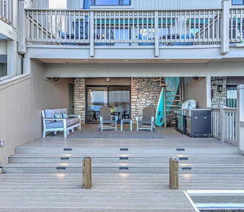 Lakefront LBJ Escape - Boat Slip & Sleeps 8 in Horseshoe Bay (TX)