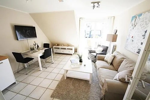 Haus Käpt`n Hein Cors 1.OG/DG Wohnung 04 in Wenningstedt-Braderup, Deutschland