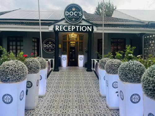 大堂, 中途之家酒店 (Halfway House Hotel) in 金伯利