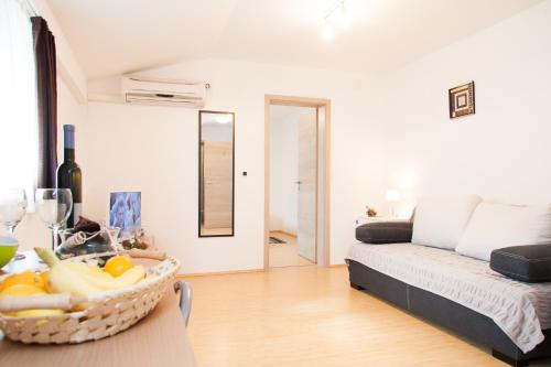 Rooms Garden Zagreb Airport - image 3