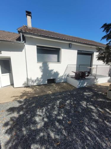 Maison chaleureuse avec jardin in Cerilly