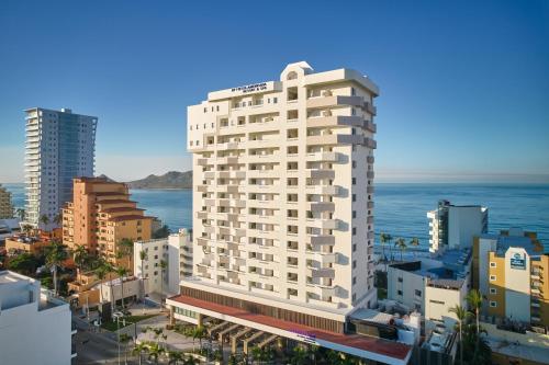 Sunvivia by Fiesta Americana Mazatlán